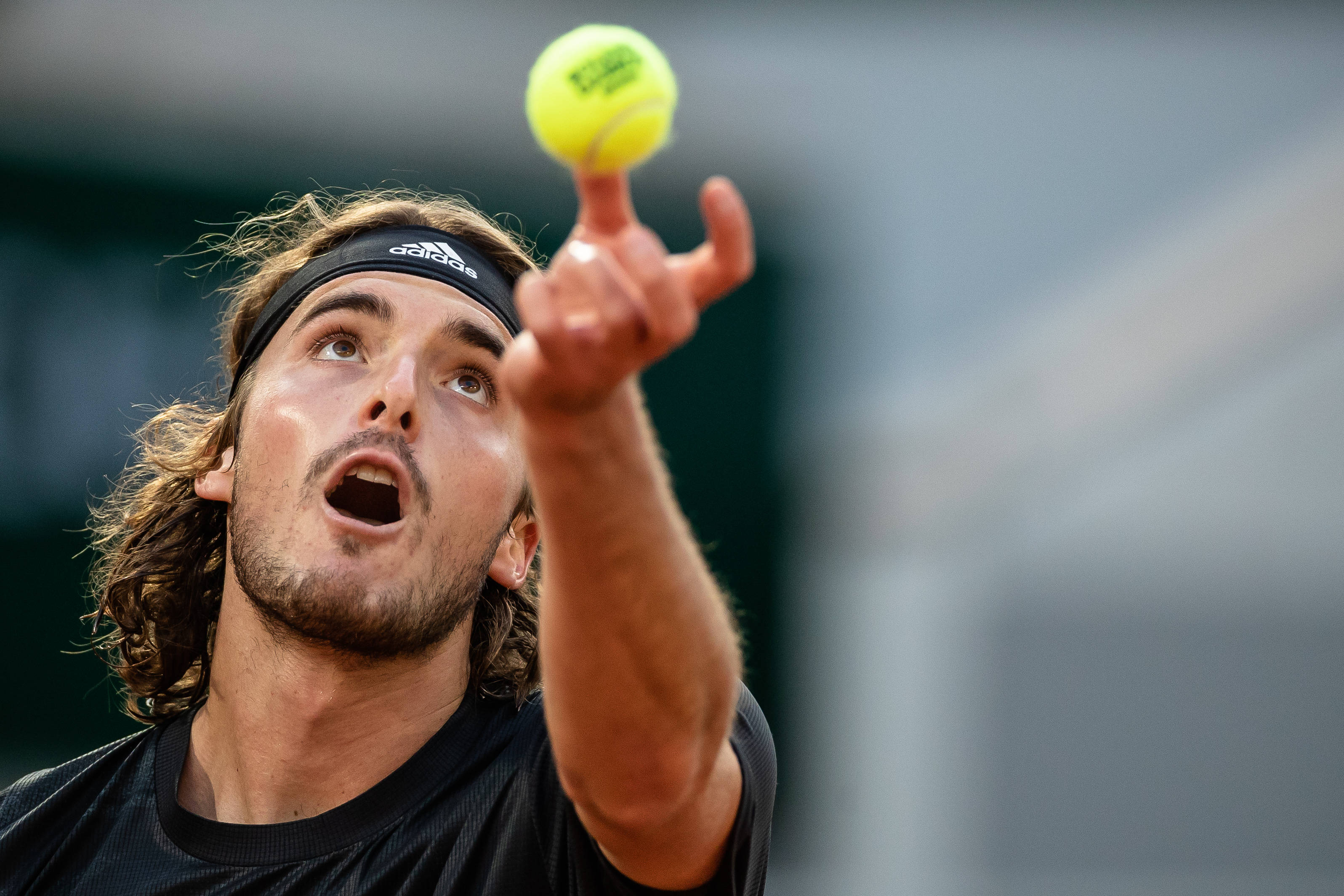 爱游戏体育官网-意大利网球队横扫日本网球队，西西帕斯三分雨点燃全场的简单介绍