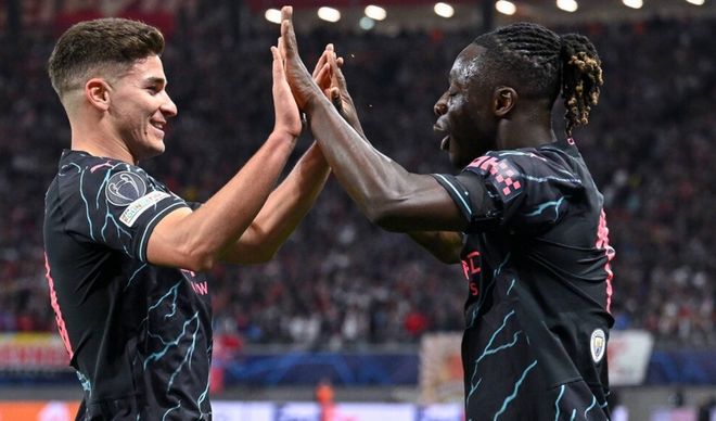 爱游戏入口-荷兰强势巴黎，阿尔瓦雷斯绝境逆转