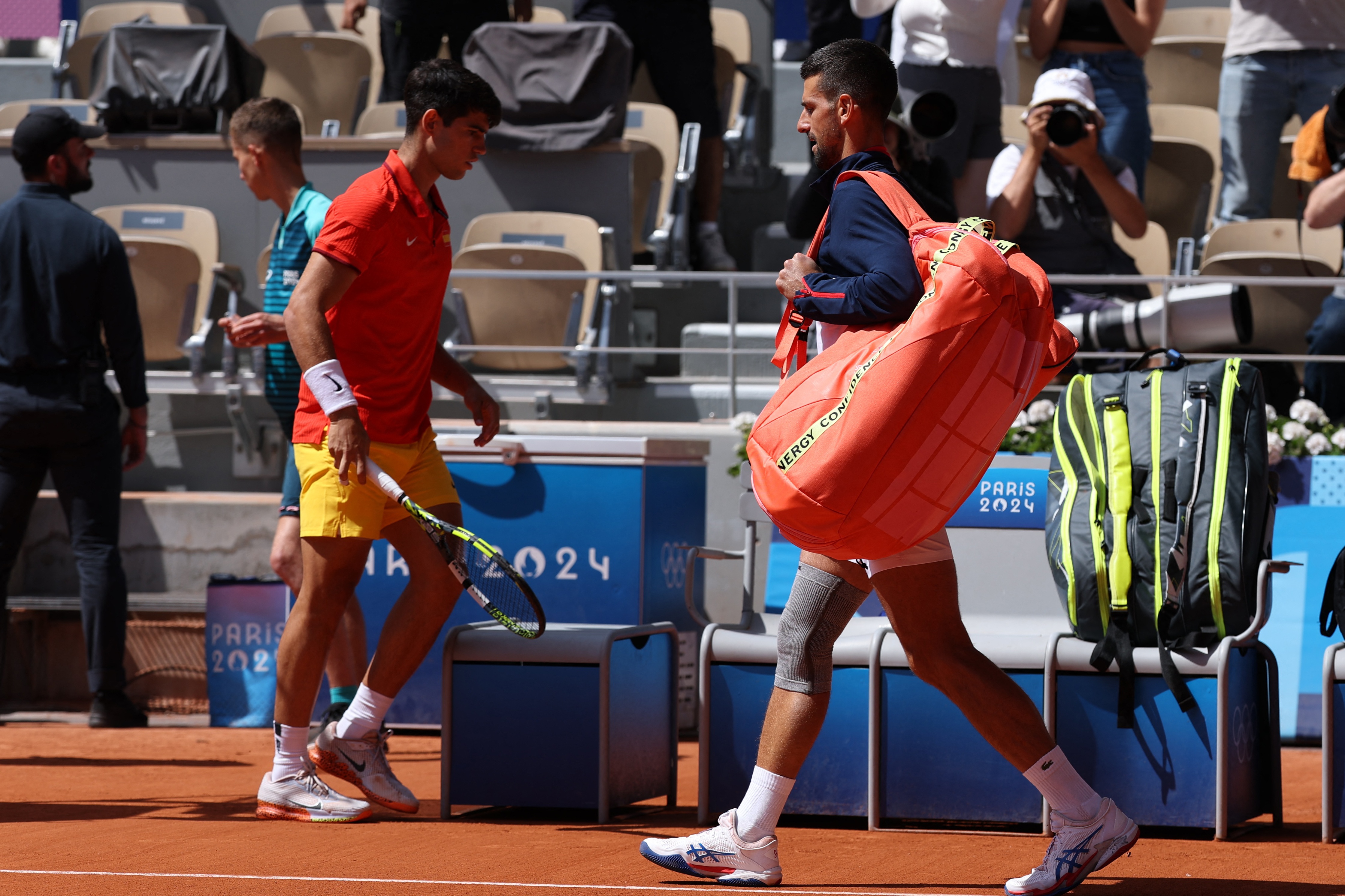 关于西班牙网球队完胜英国网球队，德约科维奇关键制胜的信息