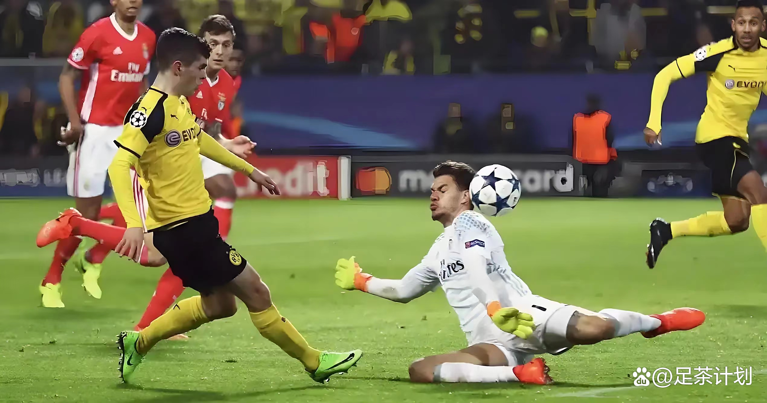 关于瑞典主场大胜斯洛伐克，欧预赛小组赛崭露头角的信息