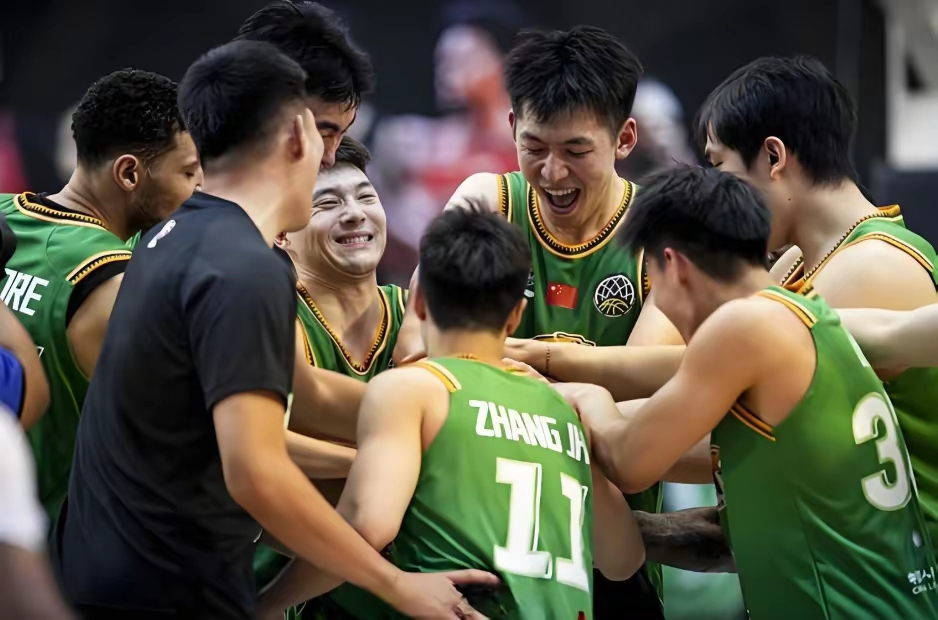 广东队大胜浙江队，轻松晋级的简单介绍
