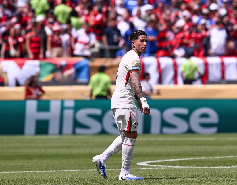 梅西受伤阵吞意外败绩,切尔西继续保持领先的简单介绍 梅西受伤阵吞意外败绩,切尔西继续保持领先的简单介绍