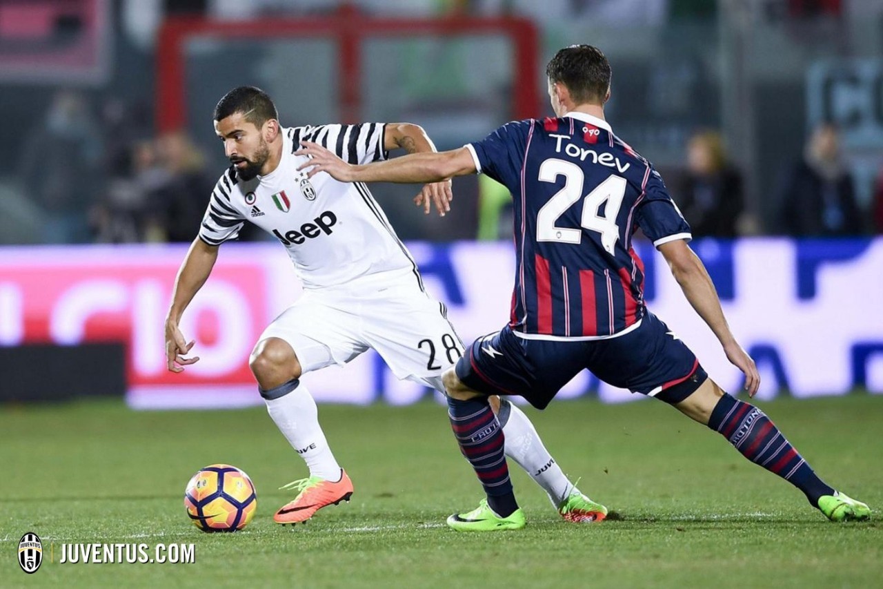 克罗托内客场告负,降级危机再起的简单介绍 克罗托内客场告负,降级危机再起的简单介绍