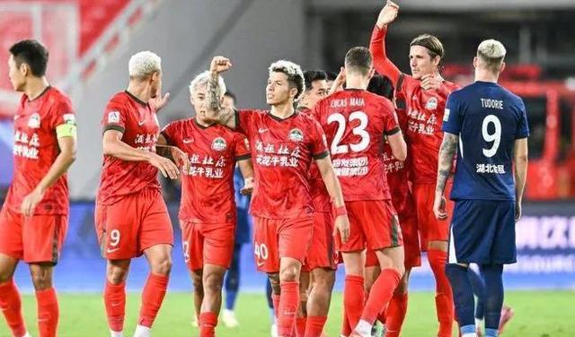 豪门对阵,中超强队将争夺胜负的简单介绍 豪门对阵,中超强队将争夺胜负的简单介绍