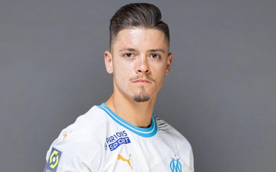 热那亚宣布引进新前锋，增强进攻火力的简单介绍