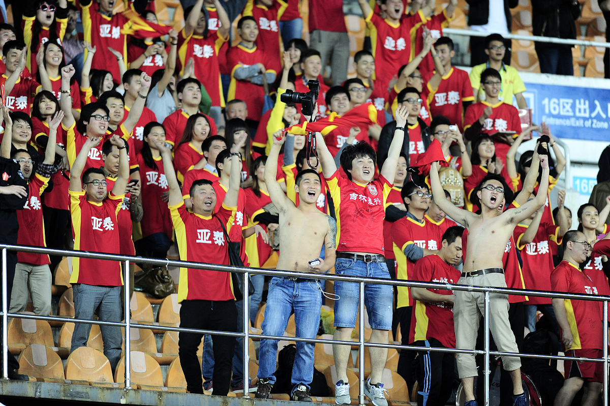 关于足球比赛结果揭秘,谁能夺取胜利?的信息 关于足球比赛结果揭秘,谁能夺取胜利?的信息