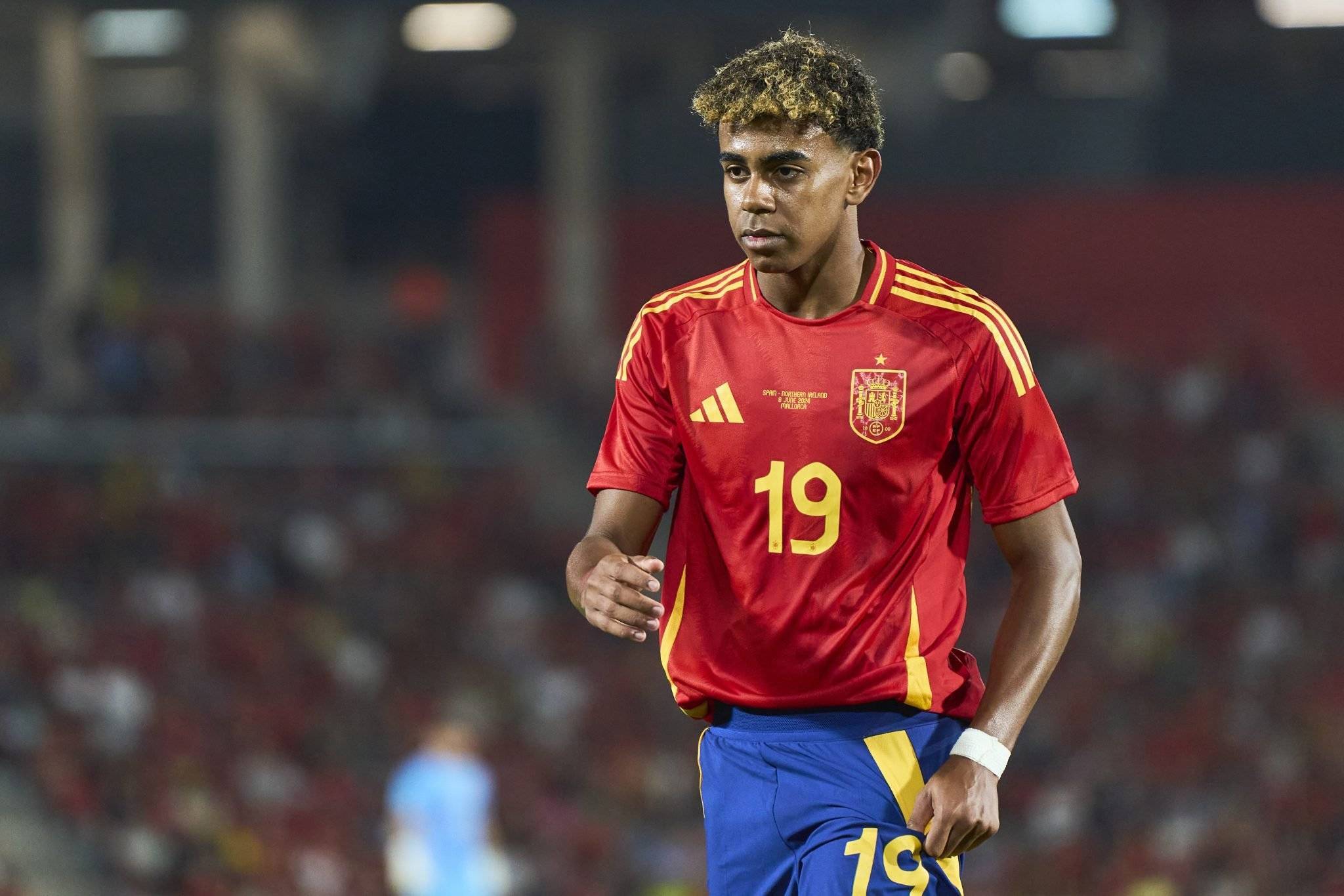 英格兰队对阵西班牙,角逐激情四射的简单介绍 英格兰队对阵西班牙,角逐激情四射的简单介绍