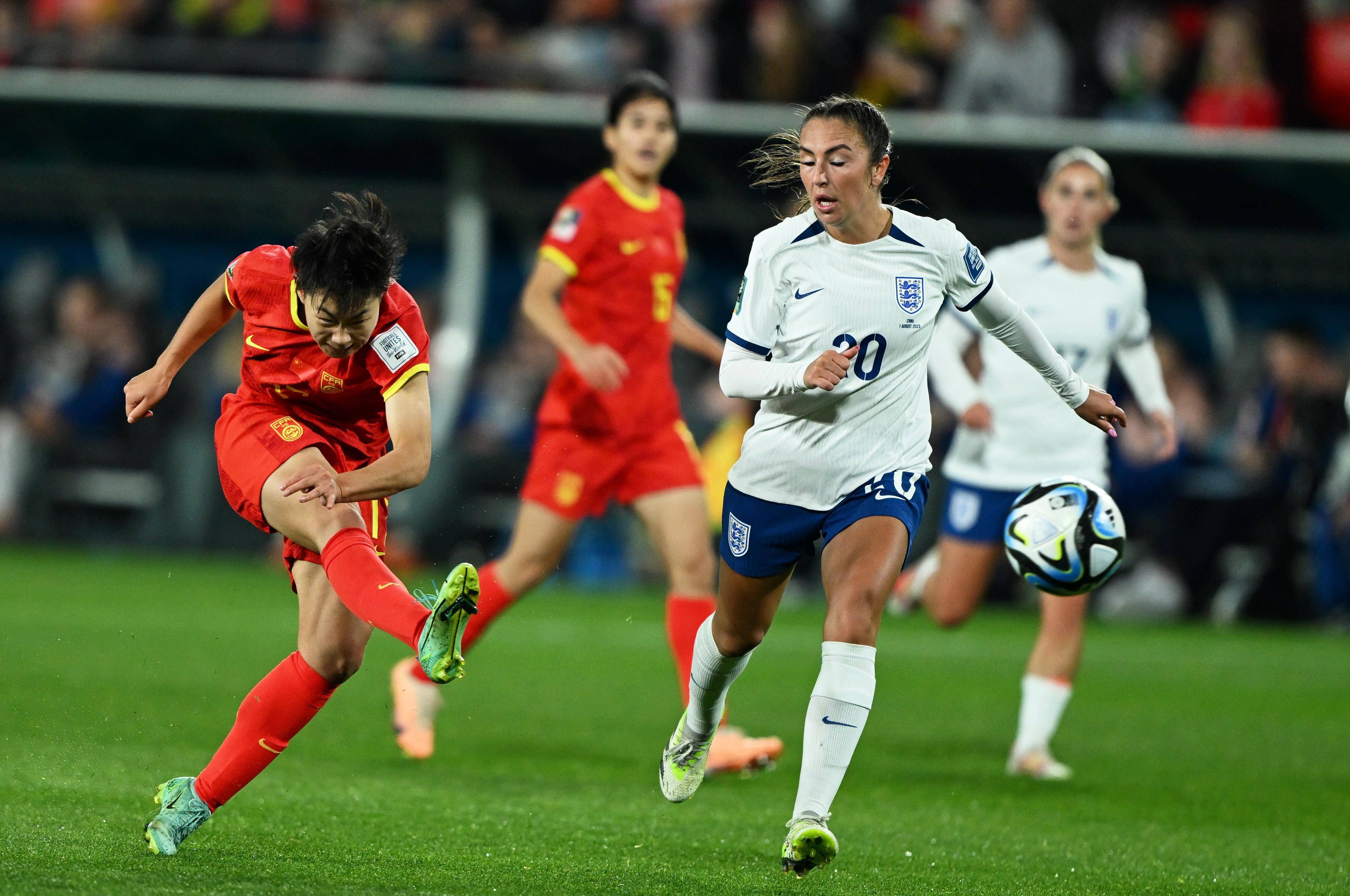 英格兰队对阵西班牙,角逐激情四射的简单介绍 英格兰队对阵西班牙,角逐激情四射的简单介绍