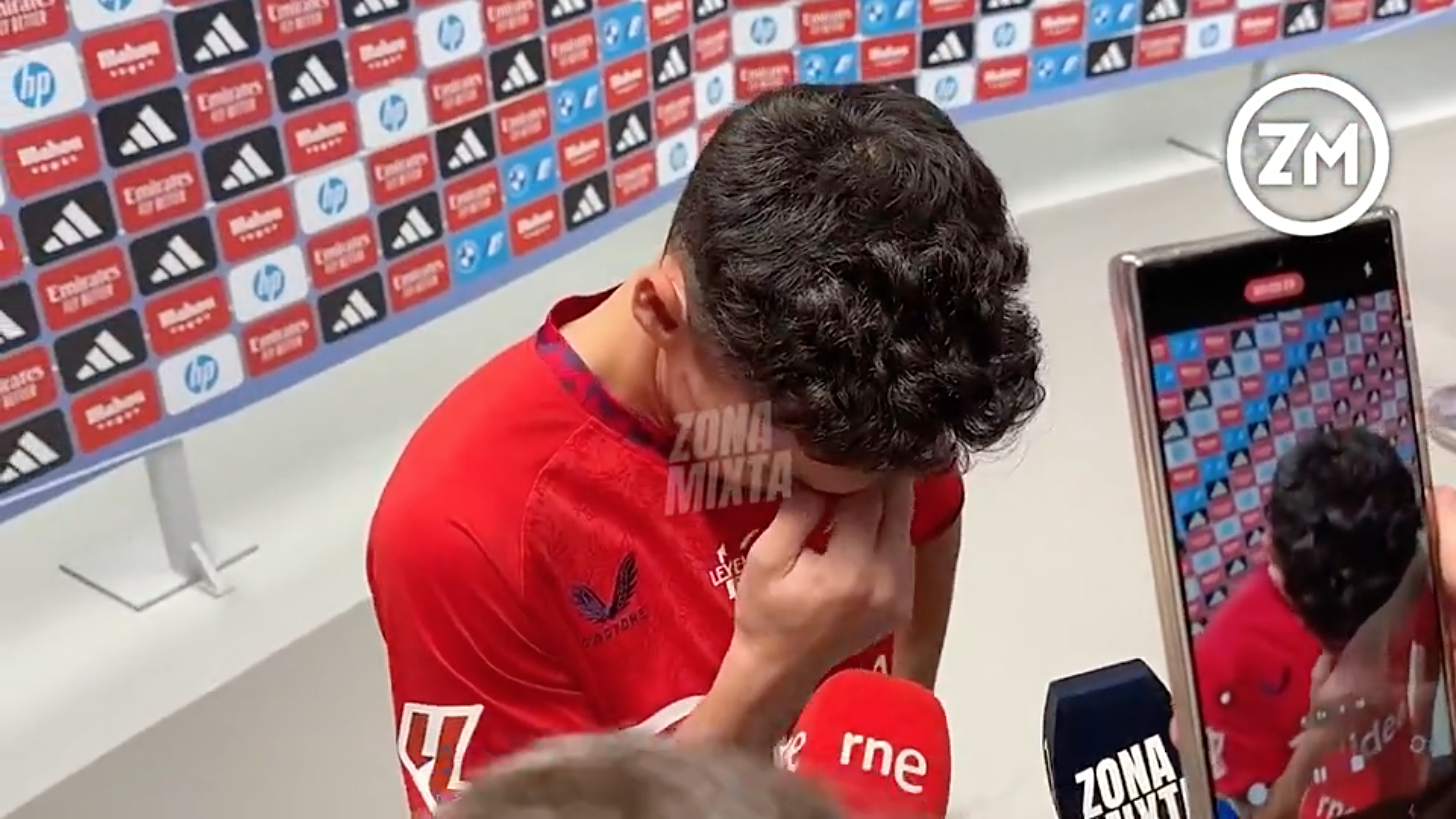 包含阿森纳后防线再遭伤病困扰,队内压力增大的词条 包含阿森纳后防线再遭伤病困扰,队内压力增大的词条