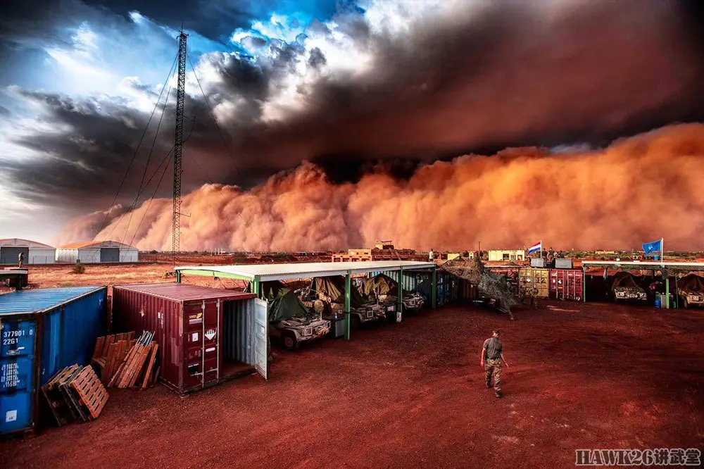 包含FNC横扫TeamEmpire，Huni高光表现的词条