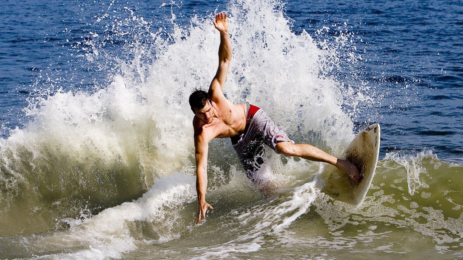 巴雷拉一锤定音，利物浦狂胜摩纳哥彰显战术唯一性