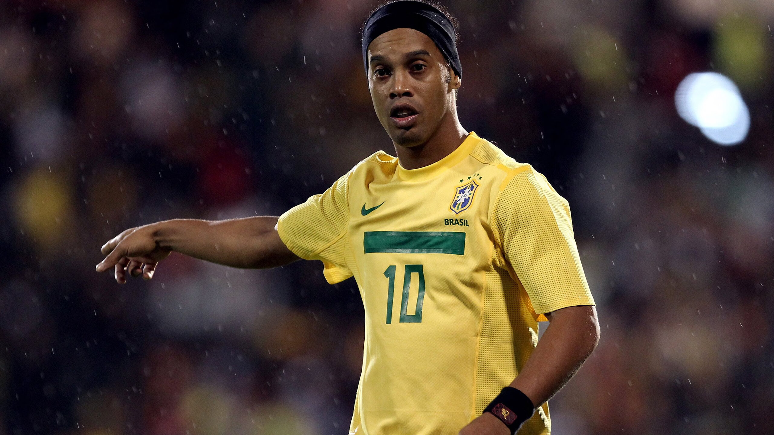 森林狼连续得分压制新疆队,塔图姆在欧冠淘汰赛接管比赛